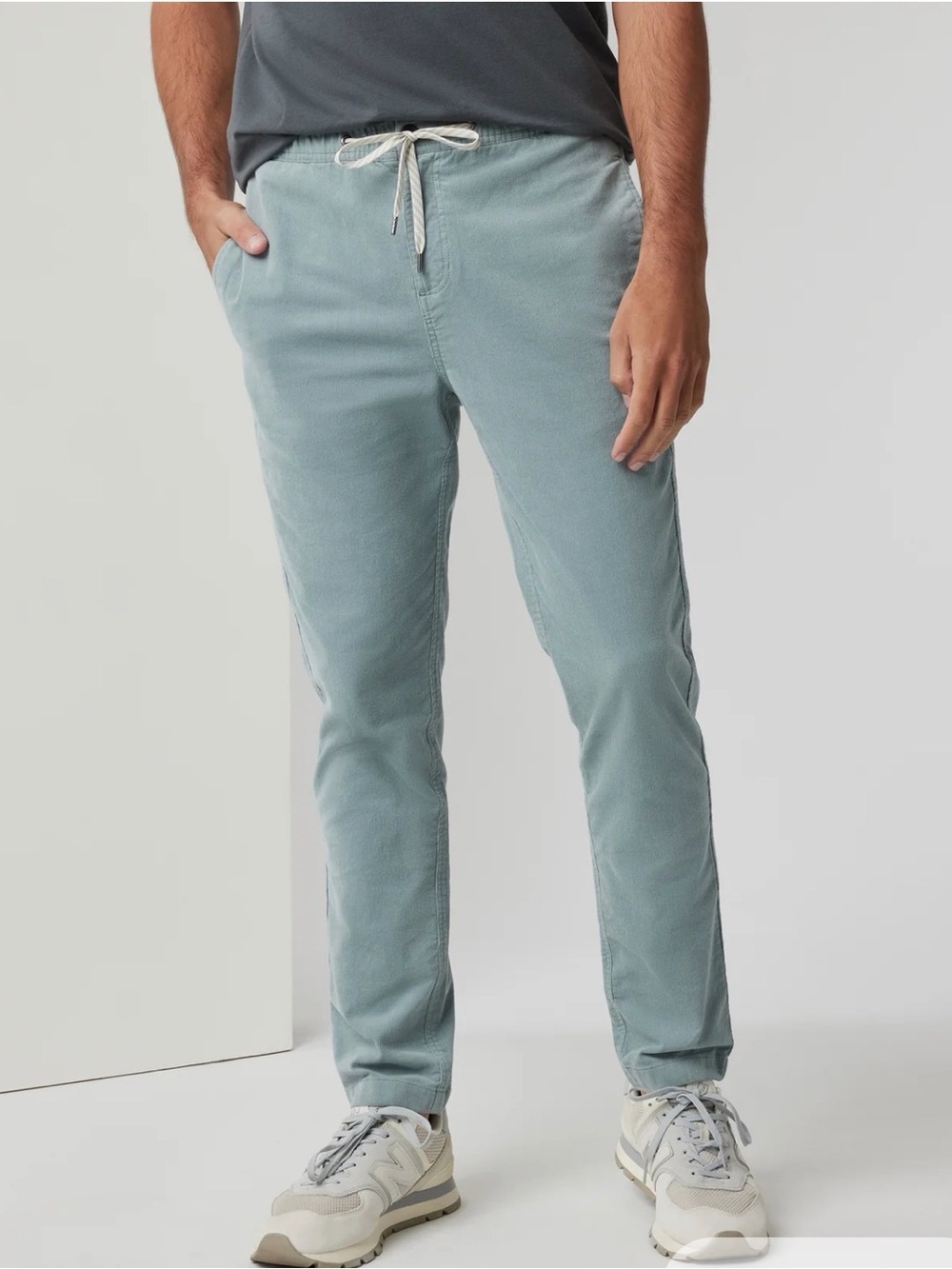 Vuori Men’s Optimist Corduroy Pant size Large